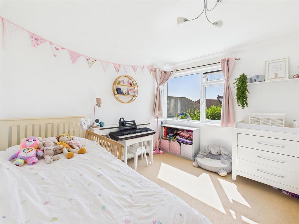 CAM04099 G0-PR0097-STILL002.jpg