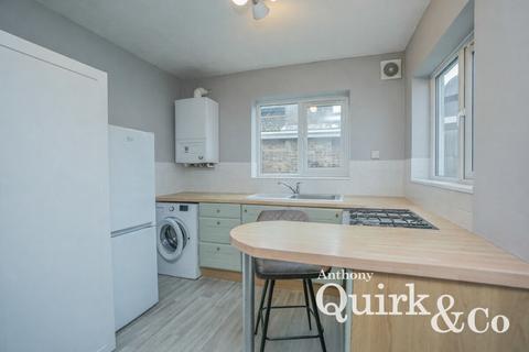 3 bedroom semi-detached bungalow for sale, Letzen Road, Canvey Island, SS8
