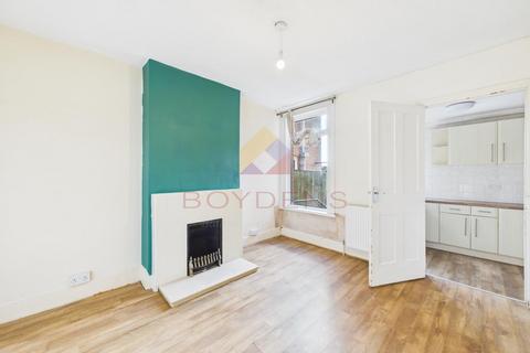 2 bedroom terraced house for sale, Bergholt Road, Colchester CO4