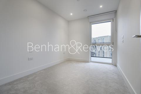 2 bedroom apartment to rent, Maple Mews, Bow E3