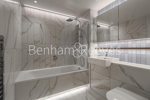 2 bedroom apartment to rent, Maple Mews, Bow E3