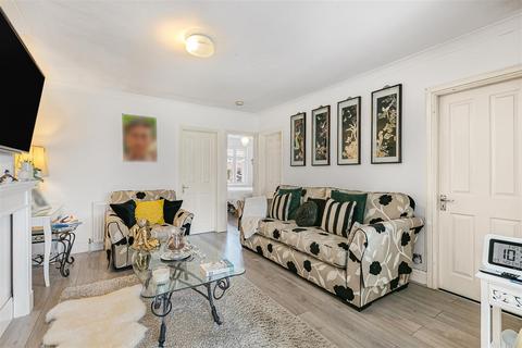 3 bedroom semi-detached bungalow for sale, Clarkes Avenue, Worcester Park KT4