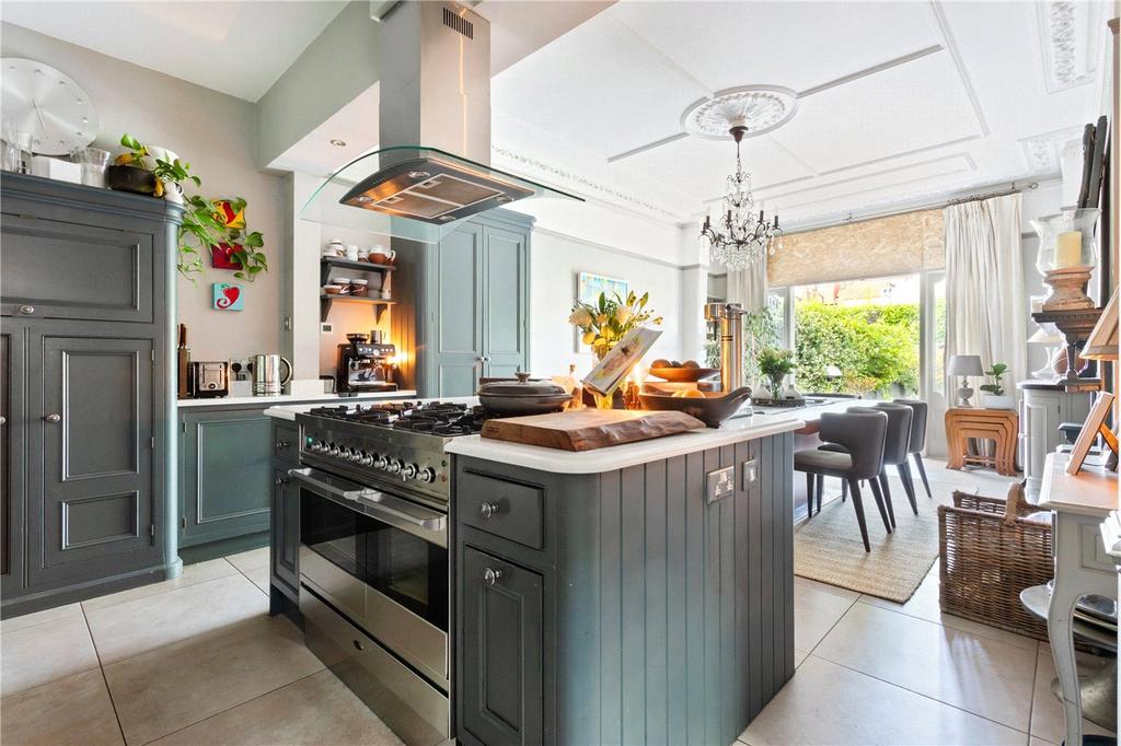 Kitchen/Dining