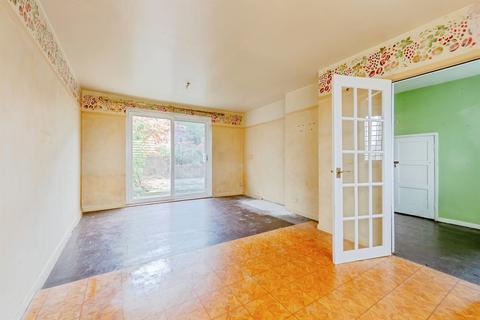 4 bedroom semi-detached house for sale, Juniper Close, Reigate