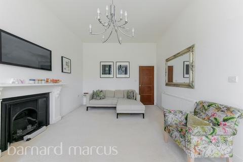 2 bedroom flat for sale, The Chase, London