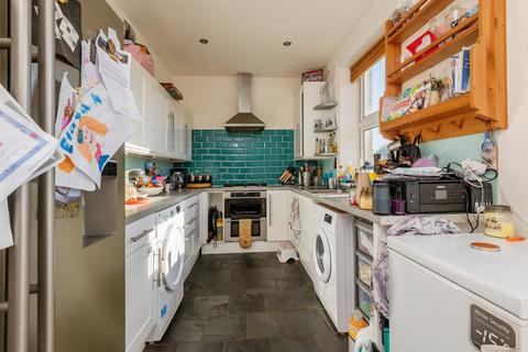 3 bedroom terraced house for sale, Newsome Road, HUDDERSFIELD