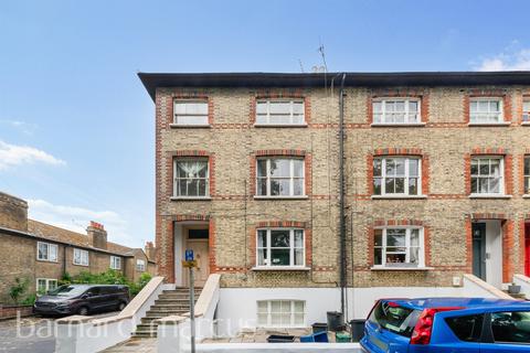 4 bedroom maisonette for sale, Cromwell Place, Mortlake, London