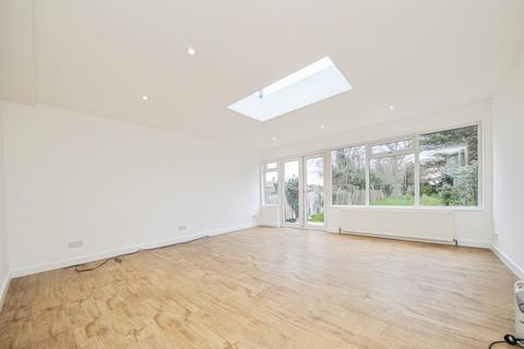 2 bedroom semi-detached bungalow for sale, Meadow Close, CLACTON-ON-SEA