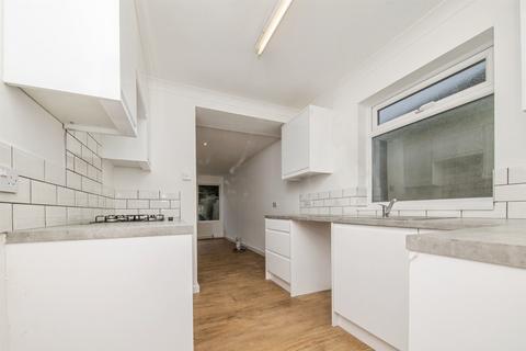 2 bedroom semi-detached bungalow for sale, Meadow Close, CLACTON-ON-SEA