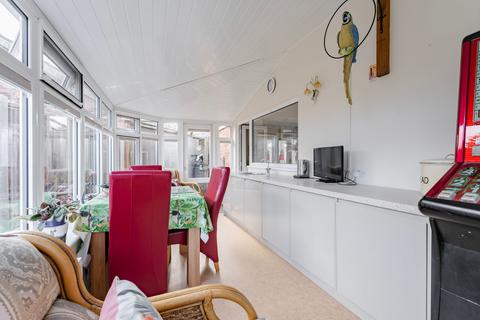 2 bedroom detached bungalow for sale, Lighthouse Close, Happisburgh