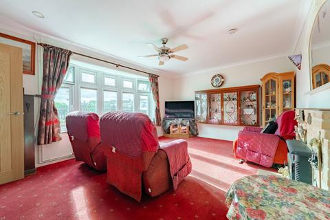 2 bedroom detached bungalow for sale, Lighthouse Close, Happisburgh