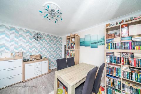 3 bedroom terraced house for sale, Daw End Lane, Walsall WS4