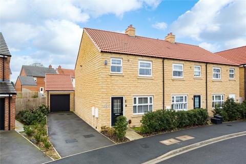 3 bedroom end of terrace house for sale, Medley Road, York YO26