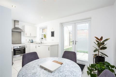 3 bedroom end of terrace house for sale, Medley Road, York YO26
