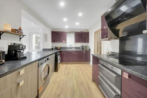 4 bedroom semi-detached house for sale, Sycamore Avenue, Burnley BB12