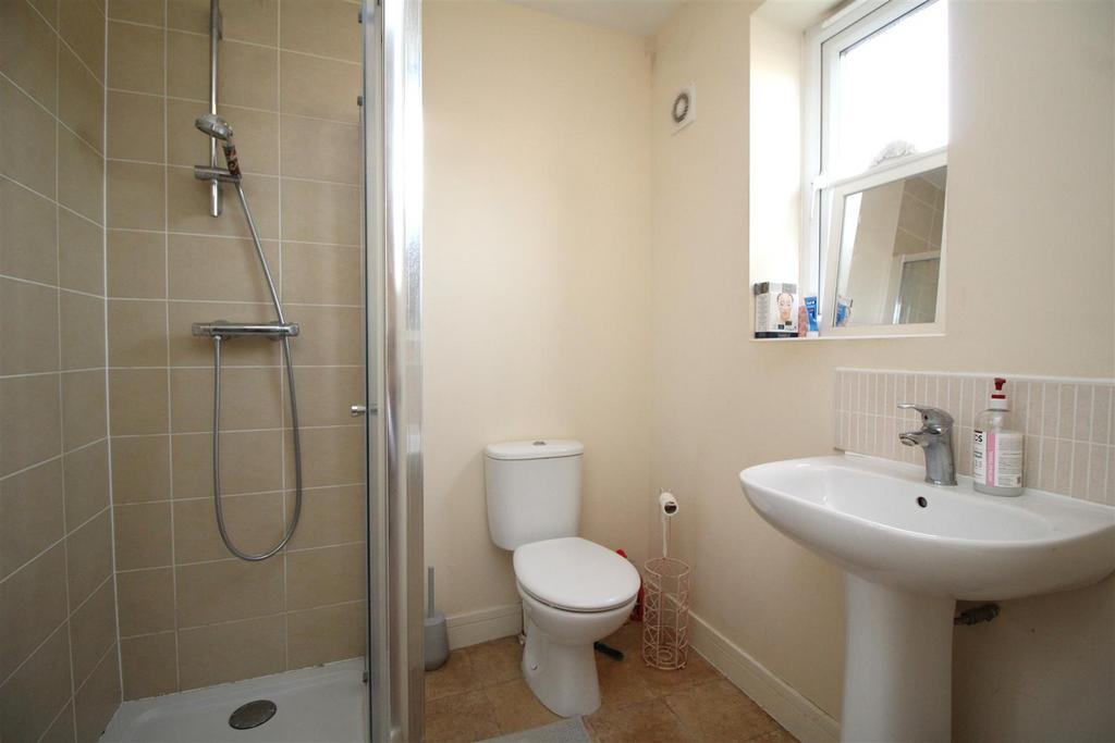 Ensuite 1.JPG