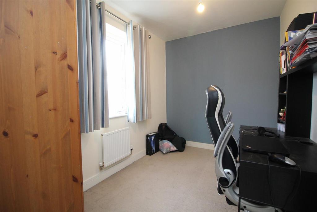 Bedroom 5.JPG