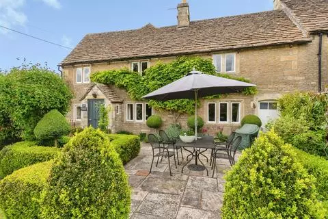 3 bedroom semi-detached house for sale,