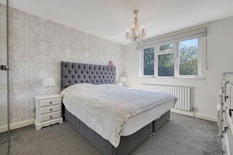 3 bedroom semi-detached house for sale, The Coverts, Hutton, CM13