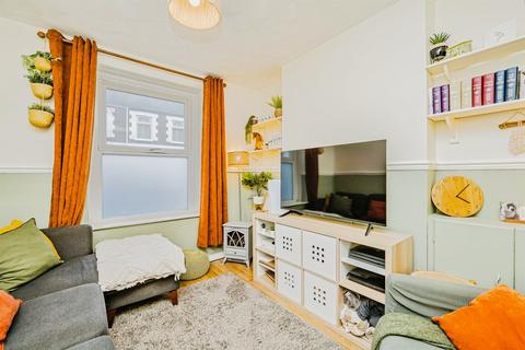 3 bedroom terraced house for sale, Blanche Street, Roath, Cardiff