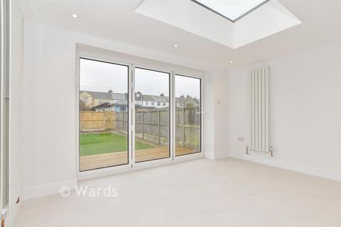 2 bedroom terraced house for sale, Westmeads Road, Whitstable CT5