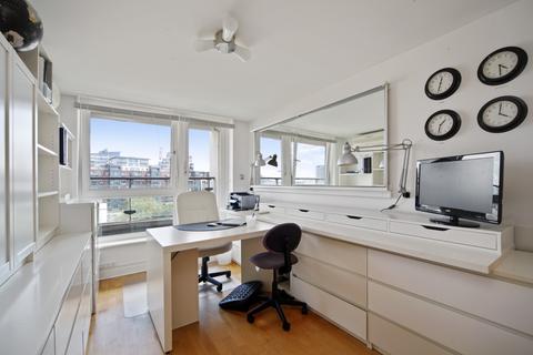 3 bedroom flat to rent, Smugglers Way, Wandsworth, SW18