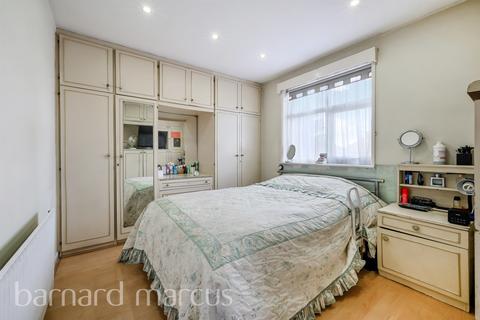 undefined, Central Road, Morden