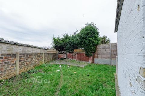 2 bedroom maisonette for sale, St. John's Road, Welling DA16