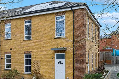 undefined, Overlord Close, Uxbridge, UB10