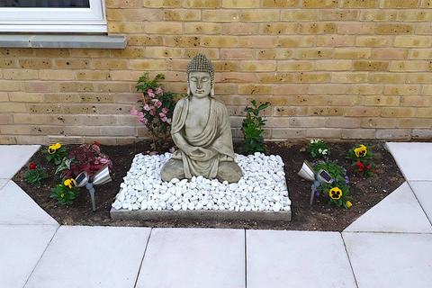 4 bedroom semi-detached house for sale, Overlord Close, Uxbridge, UB10