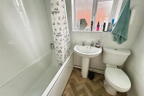 2 bedroom semi-detached house to rent, Cranstone Crescent, Leicester LE3