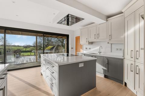 4 bedroom bungalow for sale, Five Ash Road, Medstead, Hampshire, GU34