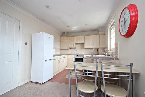 2 bedroom apartment to rent, Robertson Court, Chester Le Street