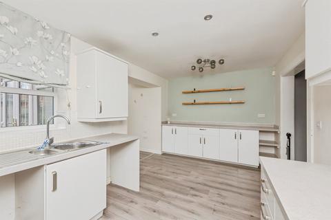 3 bedroom end of terrace house for sale, Lowes Drive, Tamworth