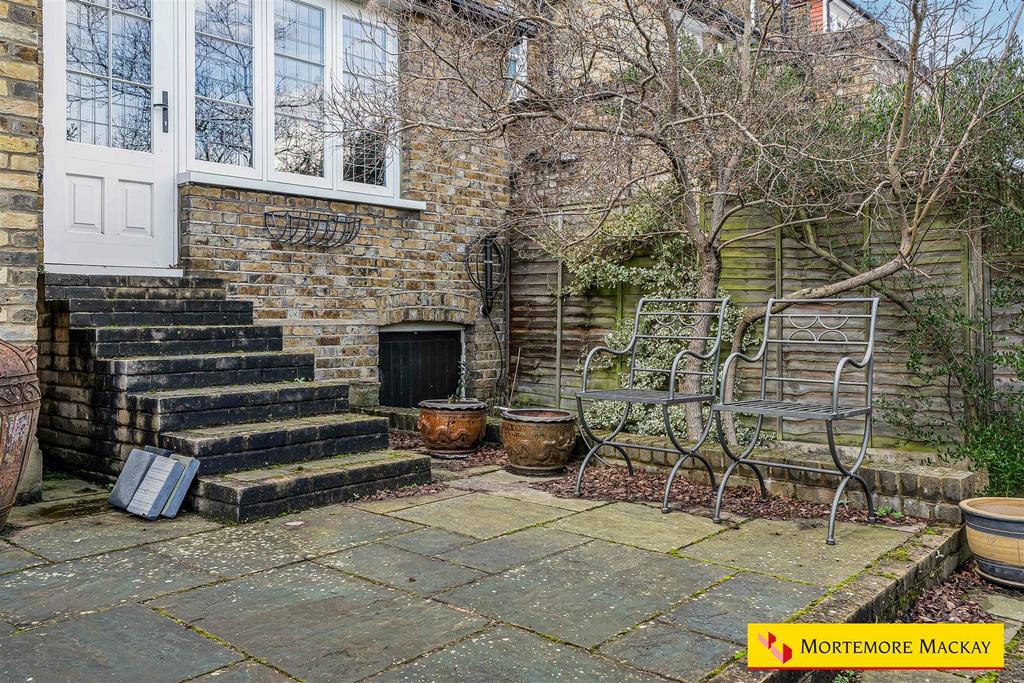 10 71927 watermarked.jpg