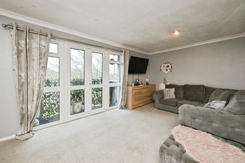 undefined, Quarry Spring, Harlow