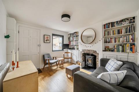 2 bedroom terraced house for sale, Gladstone Road, Surbiton