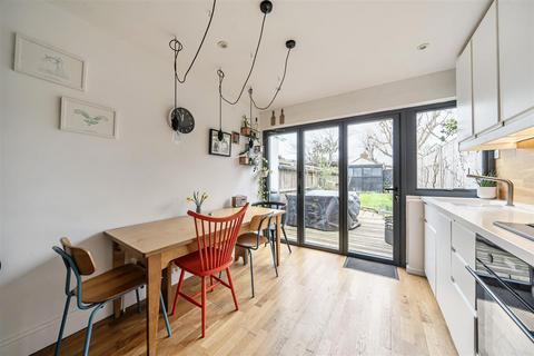 2 bedroom terraced house for sale, Gladstone Road, Surbiton