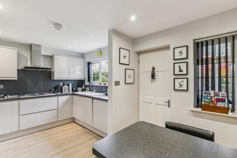 4 bedroom terraced house for sale, Stockens Dell, Knebworth, Hertfordshire, SG3
