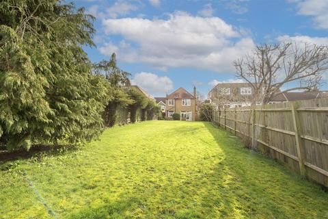 3 bedroom detached house for sale, Waverley Road, St. Albans