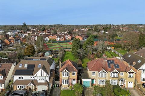 3 bedroom detached house for sale, Waverley Road, St. Albans