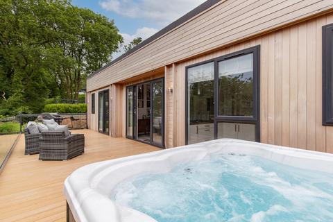 2 bedroom lodge for sale, Narberth