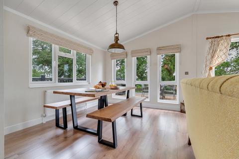 3 bedroom lodge for sale, Narberth