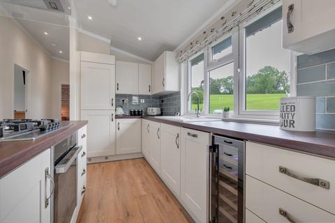 3 bedroom lodge for sale, Narberth
