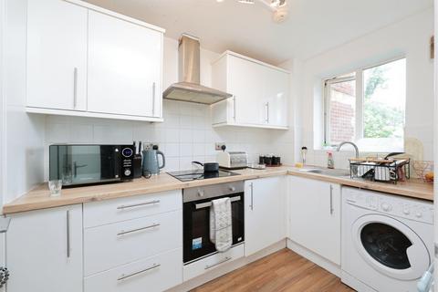 undefined, Pioneer Way, Watford
