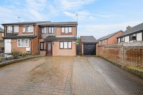 3 bedroom semi-detached house for sale, Sandpiper Close, Kettering NN15