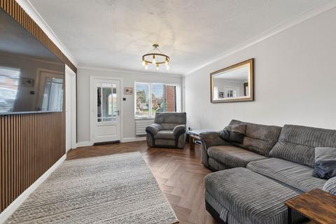3 bedroom semi-detached house for sale, Sandpiper Close, Kettering NN15