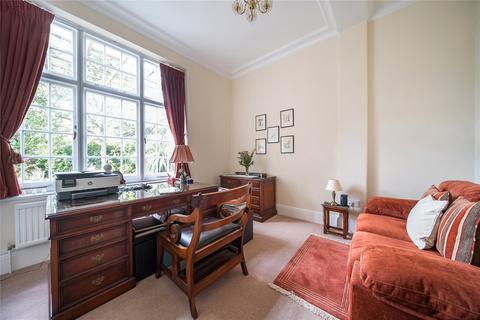 undefined, Oak Lodge Drive, West Wickham