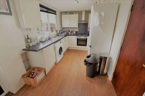5 bedroom house to rent, Woodbridge Lawn, Leeds LS6