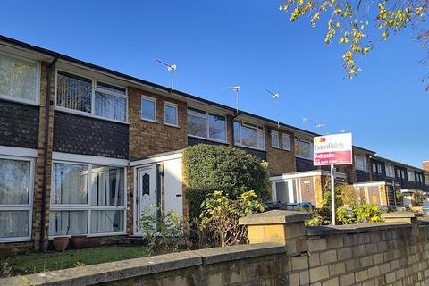 Chase Side, Enfield